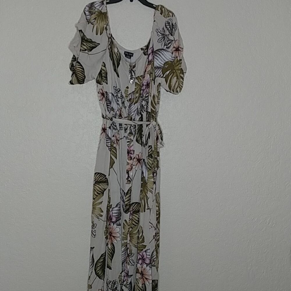 City Chic Floral Maxi Dress Size XL/22